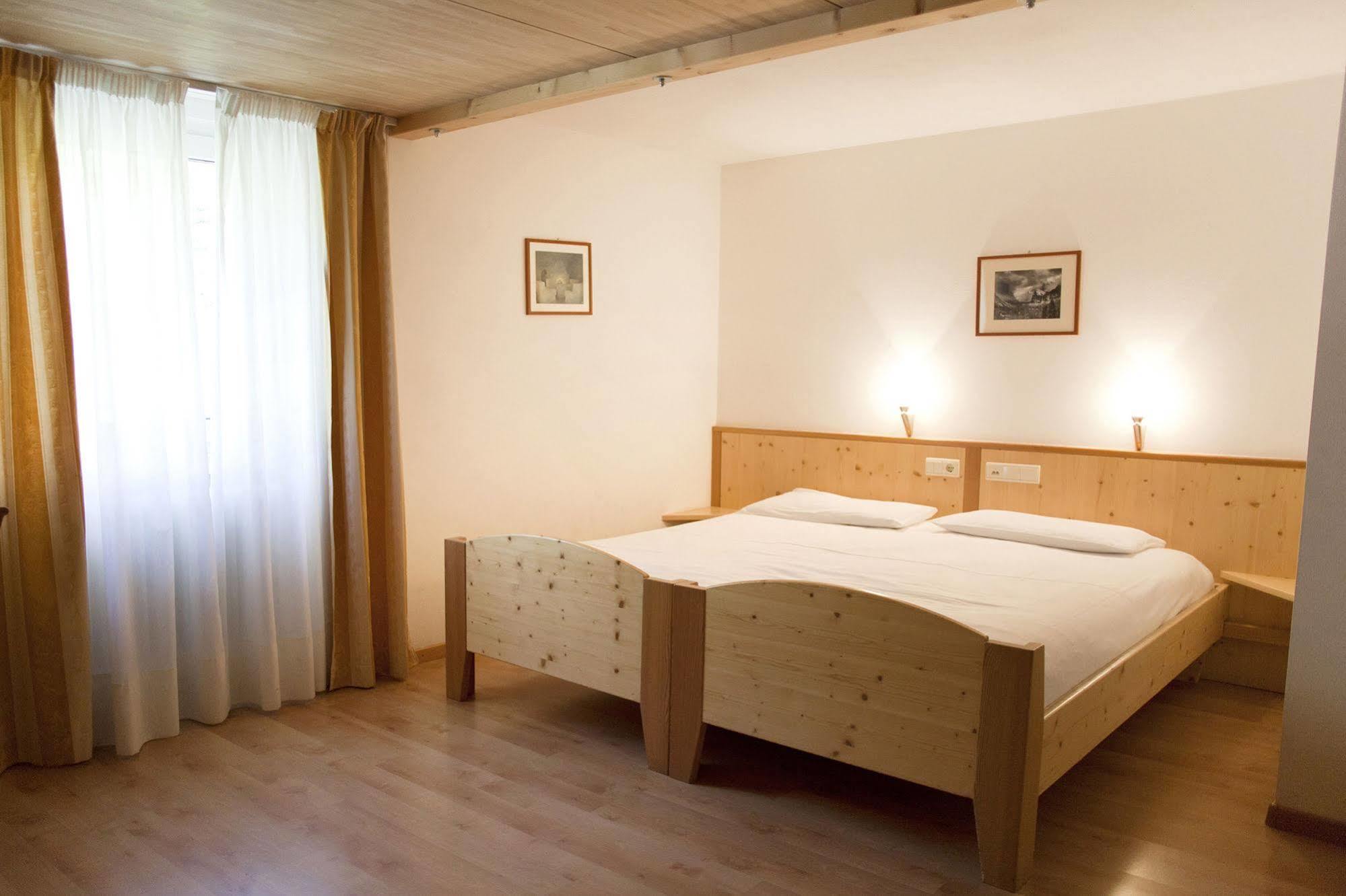 Hotel Meisules